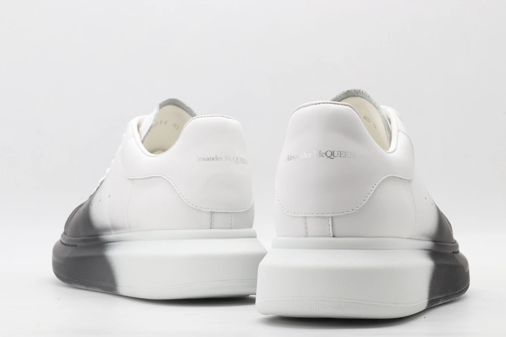 A*exander M*queen Sneaker Sustainable 3298