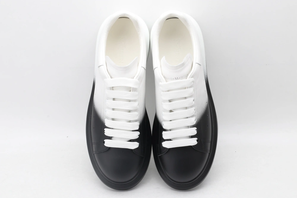 A*exander M*queen Sneaker Sustainable 3298