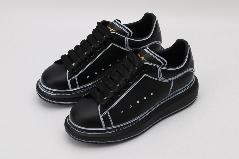 A*exander M*queen Sneaker EasyMatch 3347