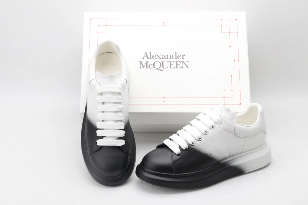 A*exander M*queen Sneaker Sustainable 3298