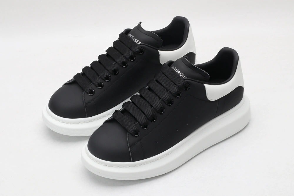 A*exander M*queen Sneaker Durable 3308