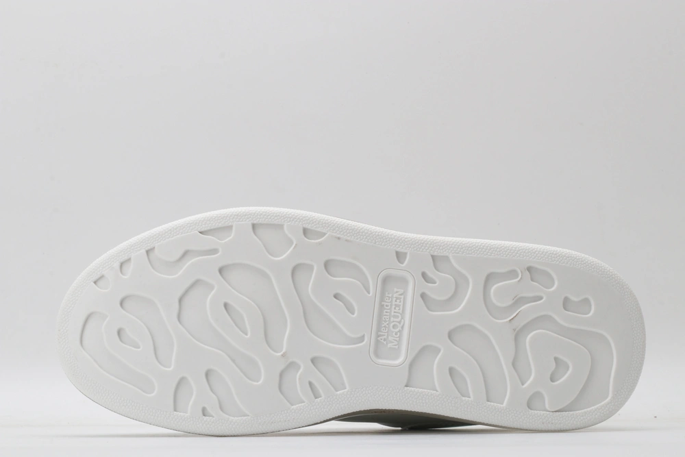 A*exander M*queen Sneaker SunProtective 3274