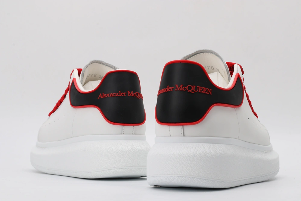 A*exander M*queen Sneaker AllSeason 3351