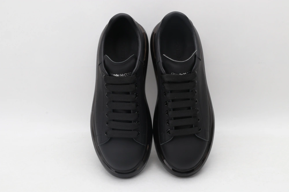 A*exander M*queen Sneaker Minimalist 3320