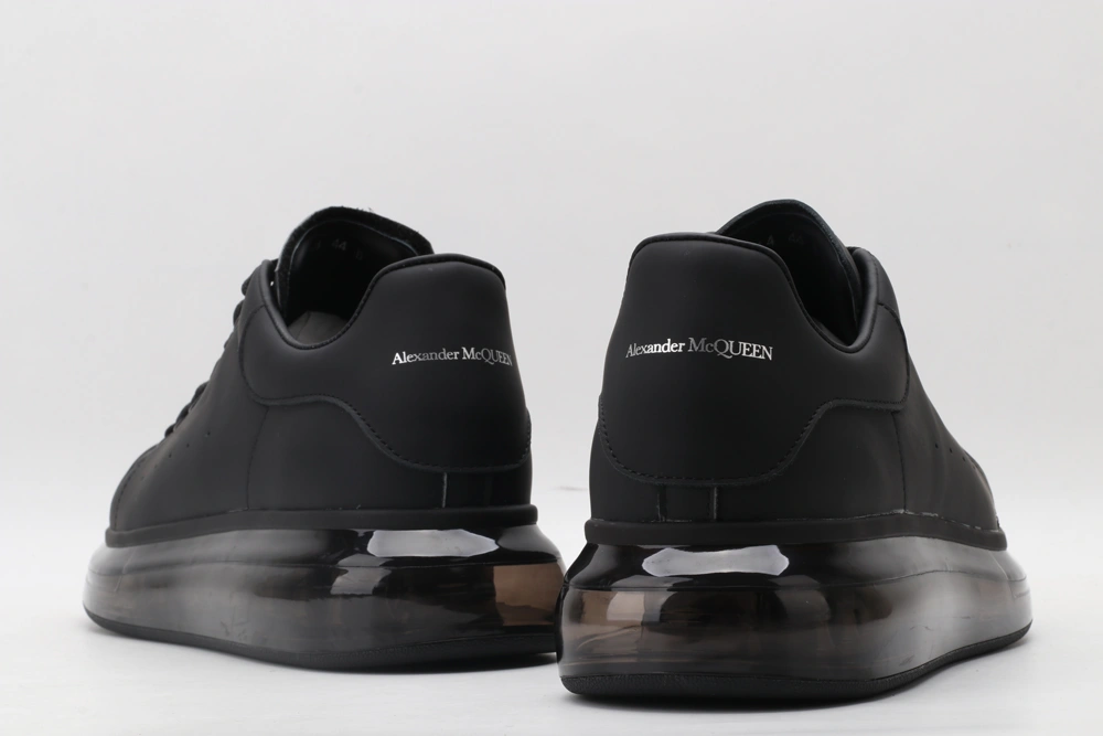 A*exander M*queen Sneaker Minimalist 3320