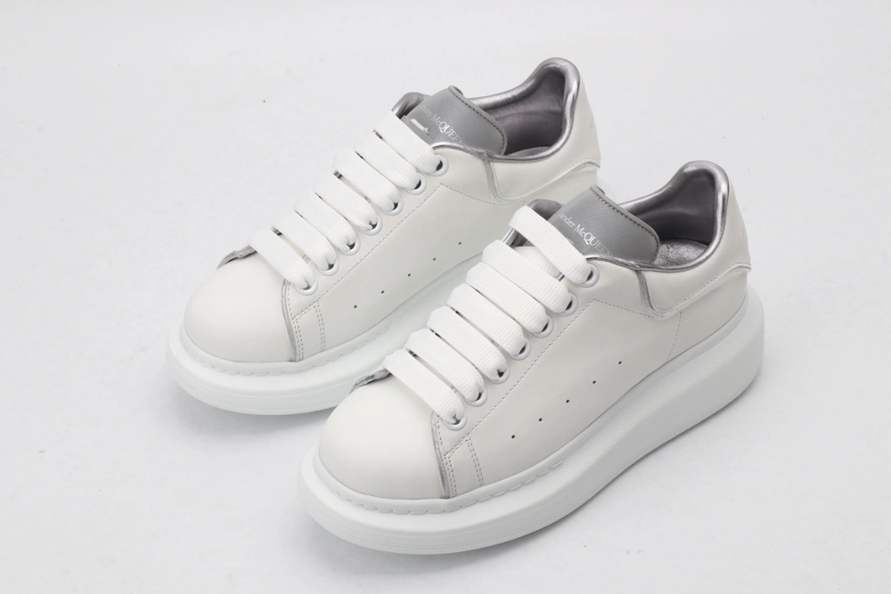 Stretchable A*exander M*queen Sneaker 3267