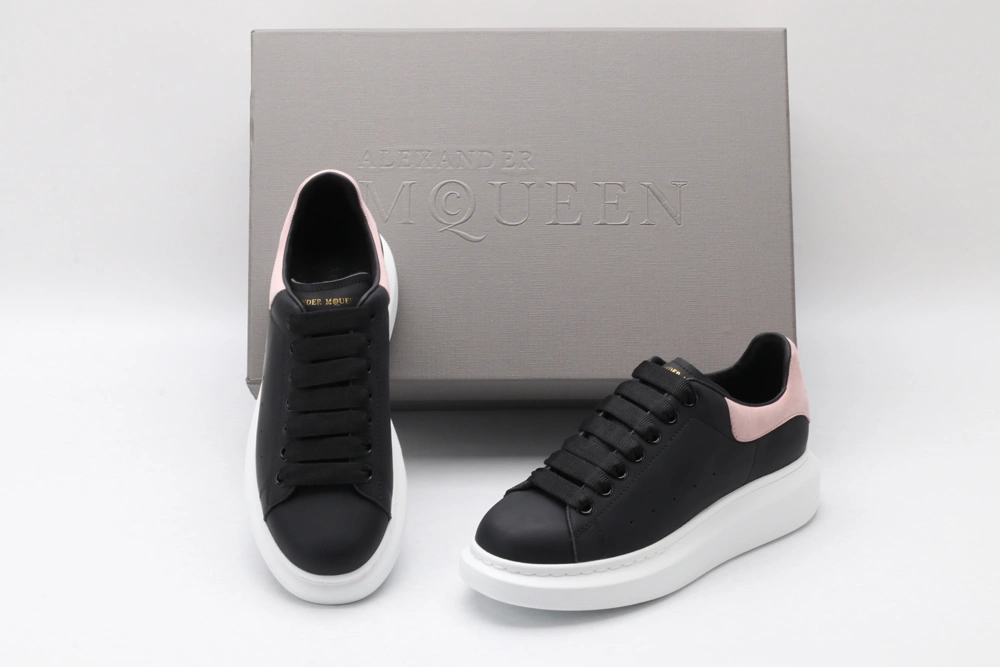 Original A*exander M*queen Sneaker 3216