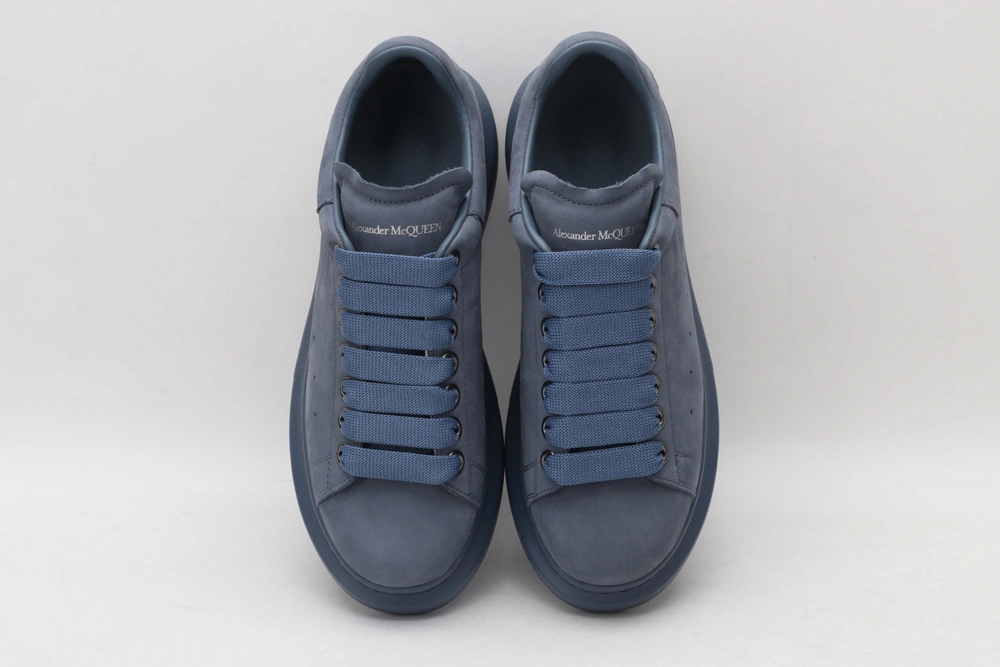 Vibrant A*exander M*queen Sneaker 3232