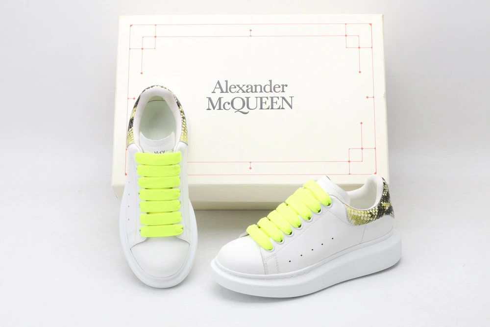 A*exander M*queen Sneaker EasyCare 3244
