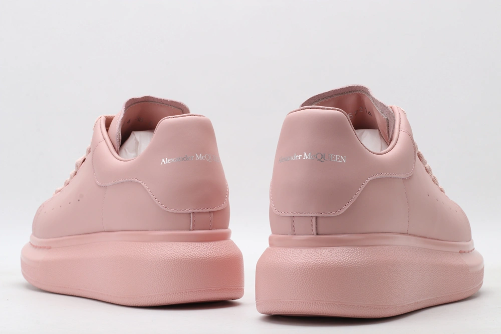A*exander M*queen Sneaker Chic 3233