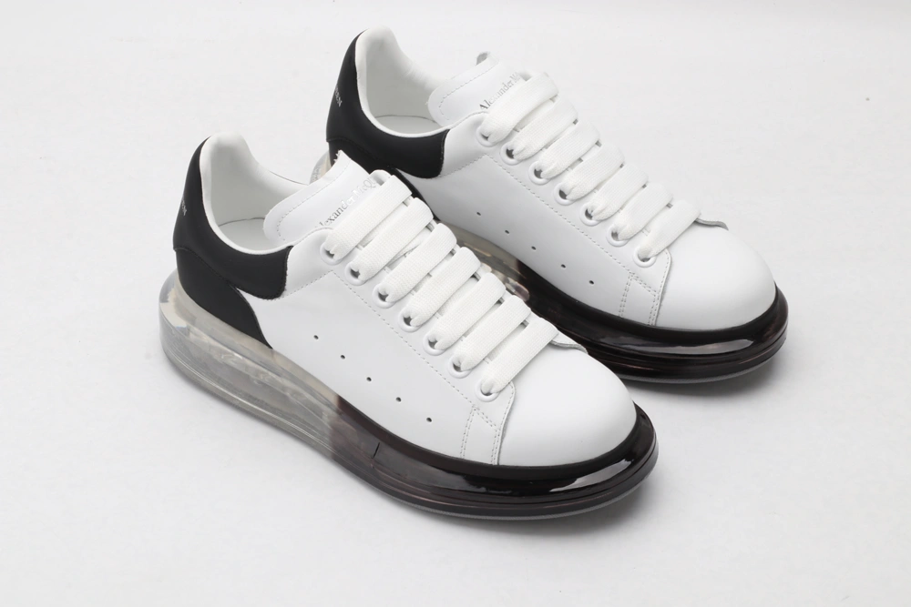 NewStyle A*exander M*queen Sneaker 3243