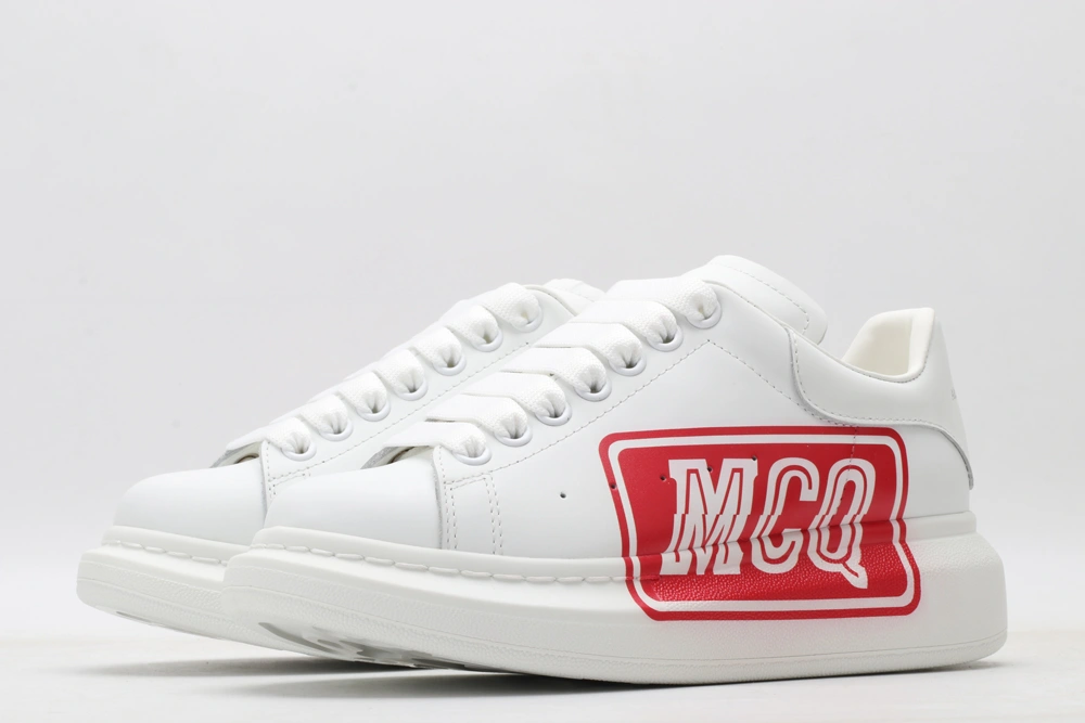 EasyMatch A*exander M*queen Sneaker 3222