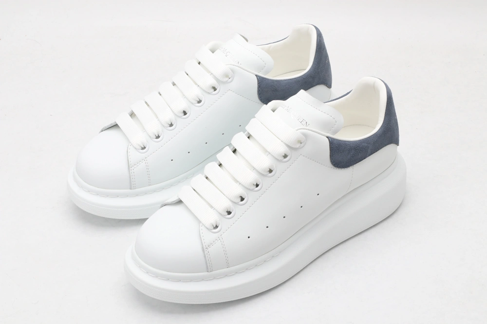 DailyWear A*exander M*queen Sneaker 3239