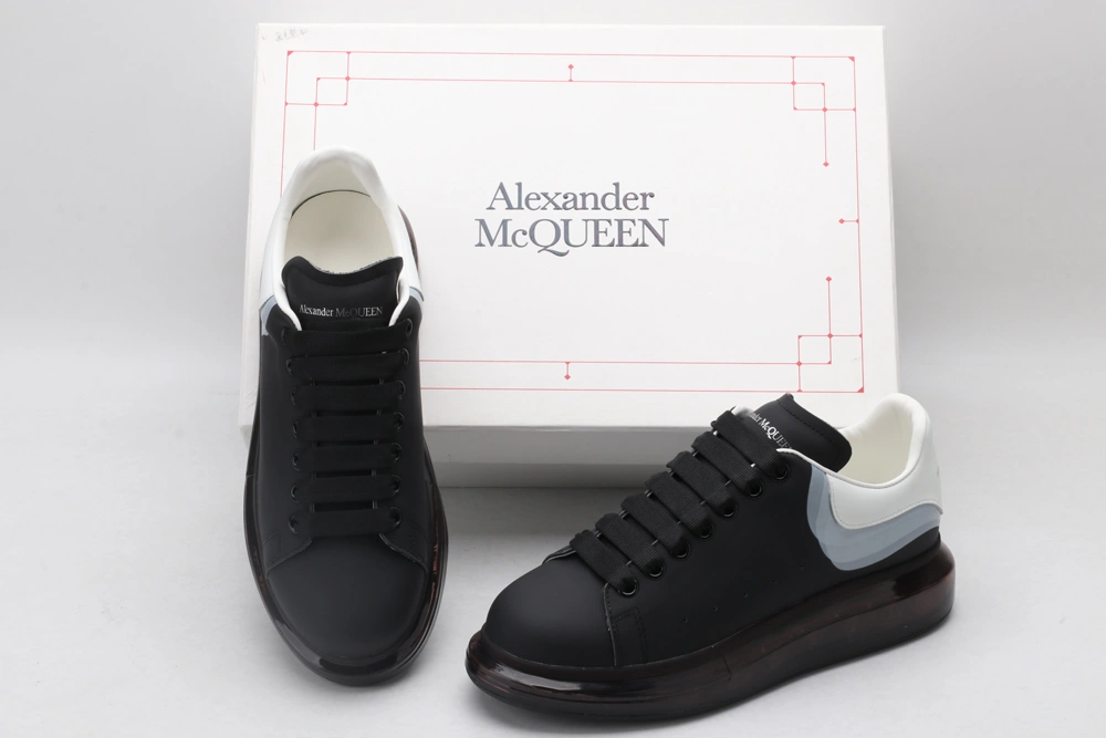 Classic A*exander M*queen Sneaker 3321