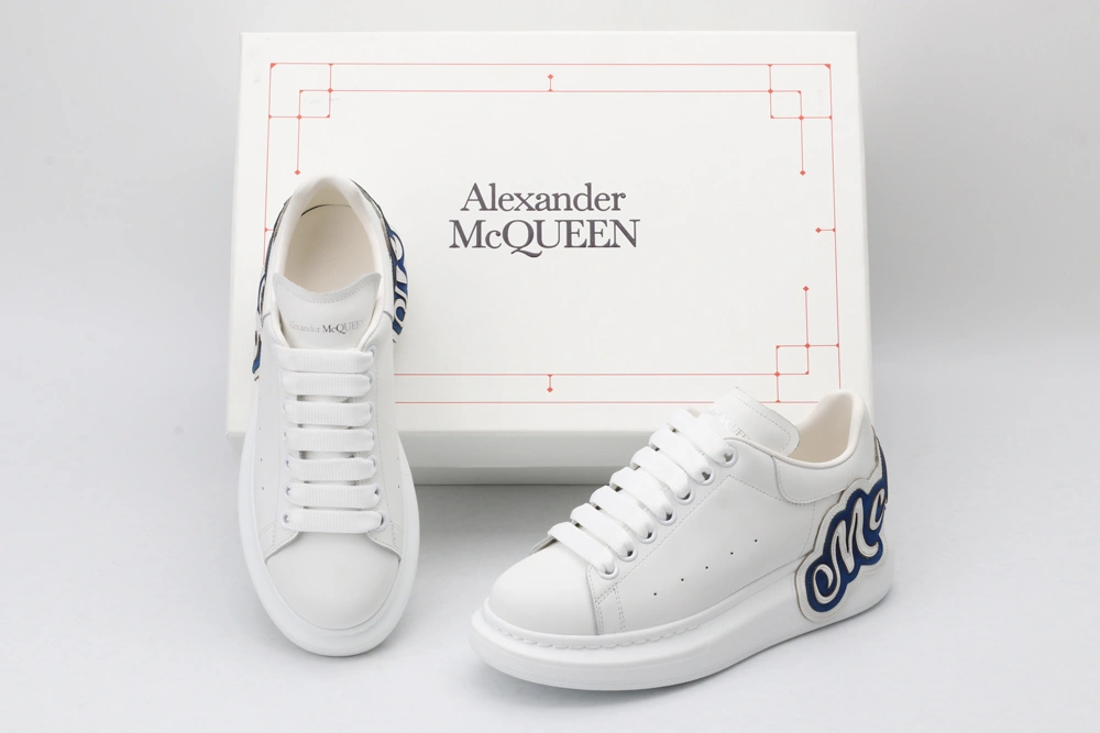 Cozy A*exander M*queen Sneaker 3209