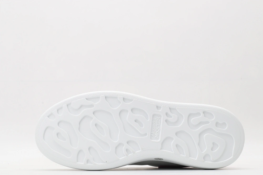 Durable A*exander M*queen Sneaker 3322
