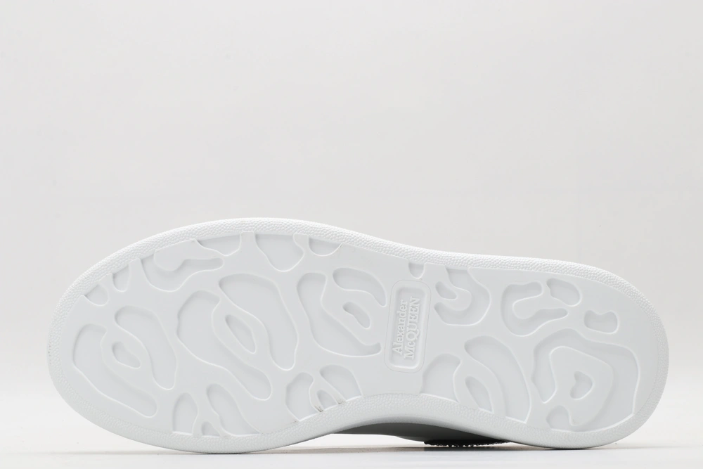 A*exander M*queen Sneaker TimelessDesign 3245