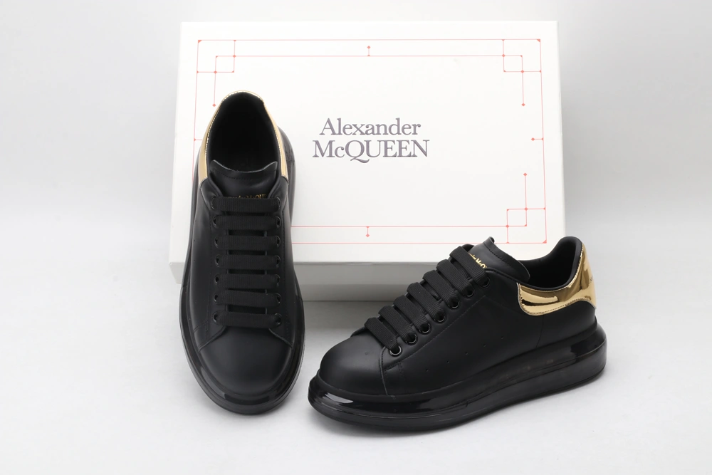 A*exander M*queen Sneaker Sporty 3319