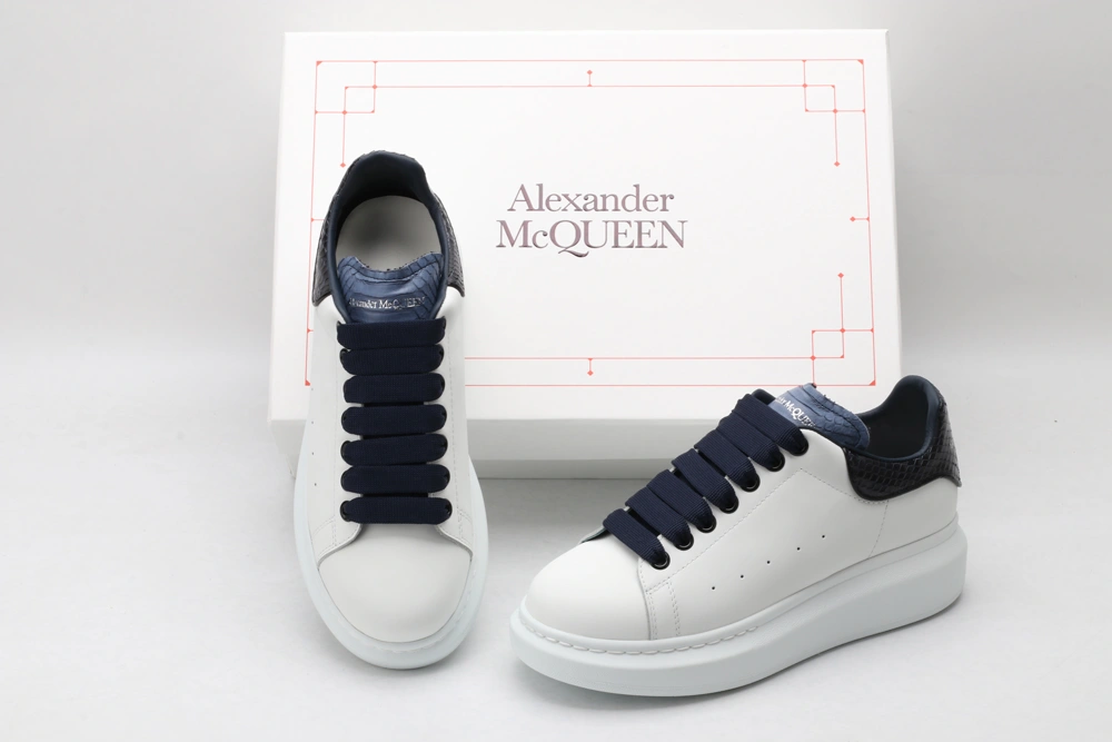 A*exander M*queen Sneaker Casual 3300