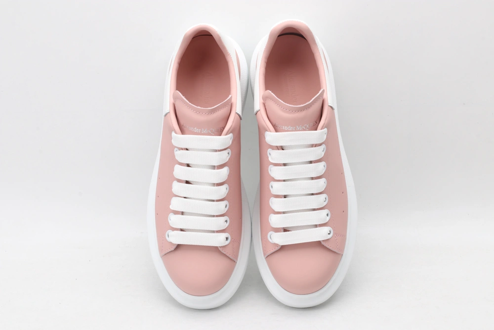 Comfortable A*exander M*queen Sneaker 3288