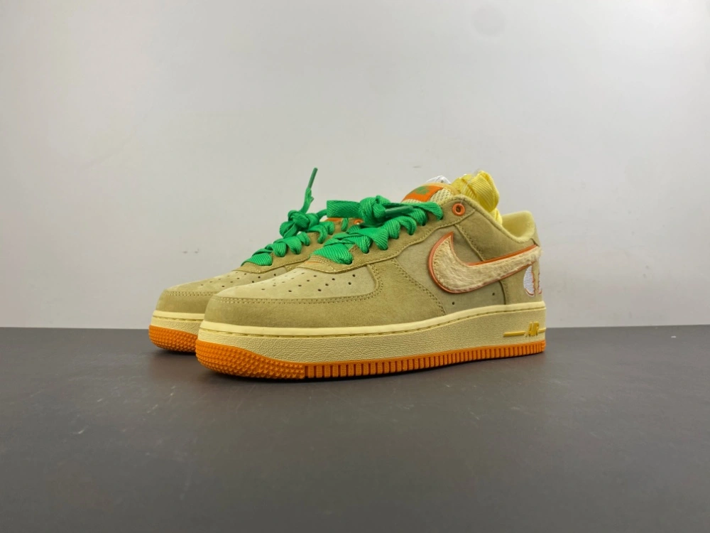 Air Force 1 Low Ducks of a Feather University of Oregon Duck or Egg IU7612- Vibrant 704