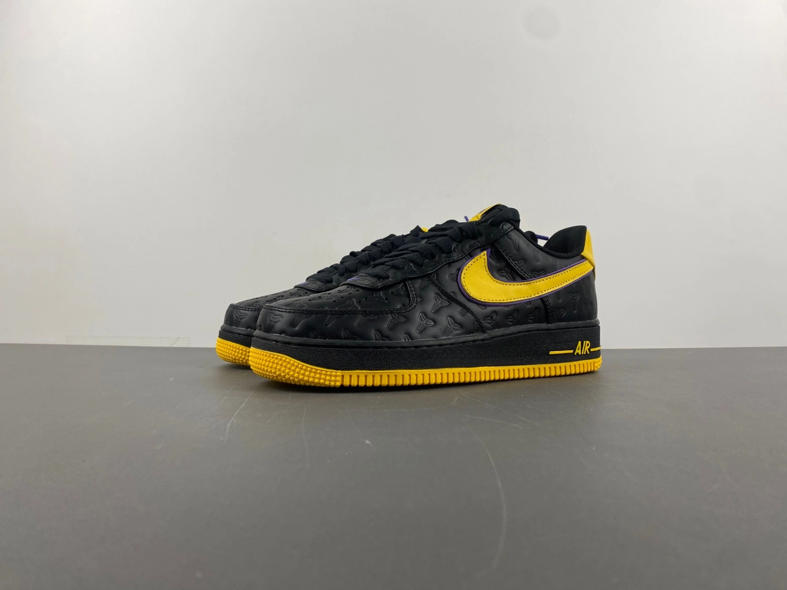 Air Force 1 Low Kobe Bryant Lakers Away HV5122- Durable 710