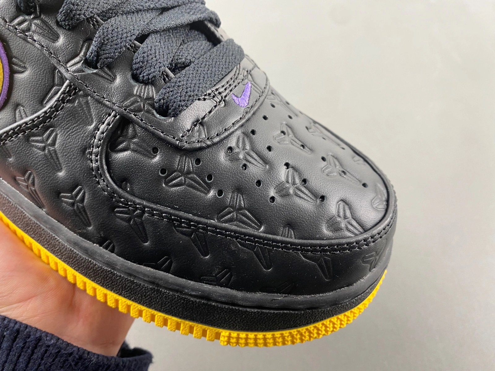 Air Force 1 Low Kobe Bryant Lakers Away HV5122- Durable 710