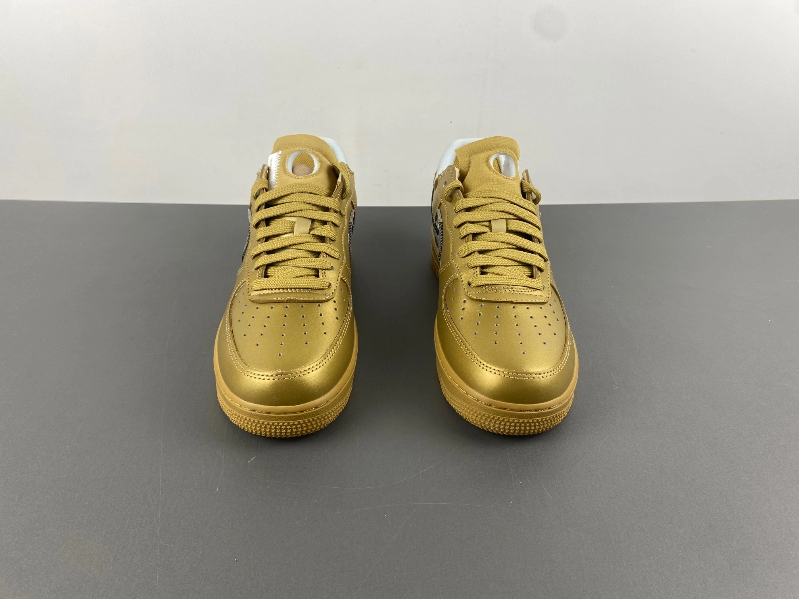 Air Force 1 Low Off-White Gold AO4297- StreetReady 715