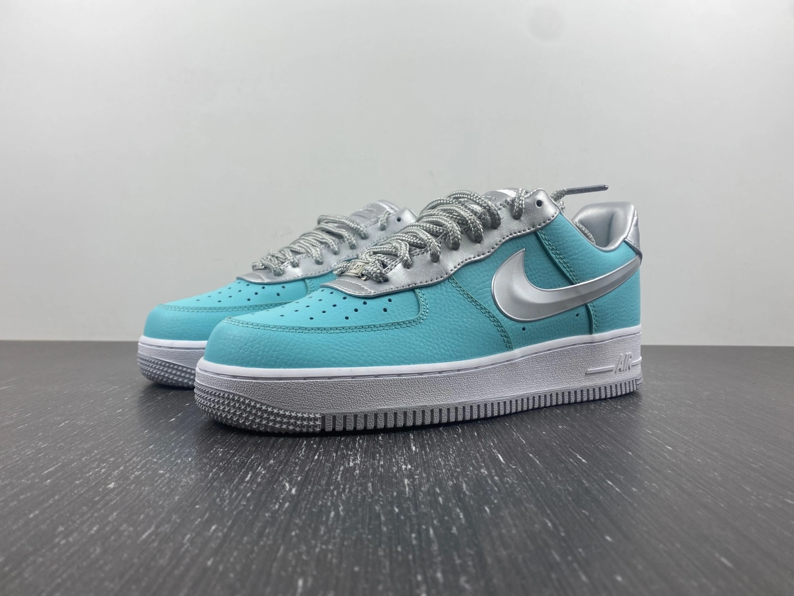 Air Force 1 Low Tiffany Blue Sliver DZ1382- SoftTouch 735