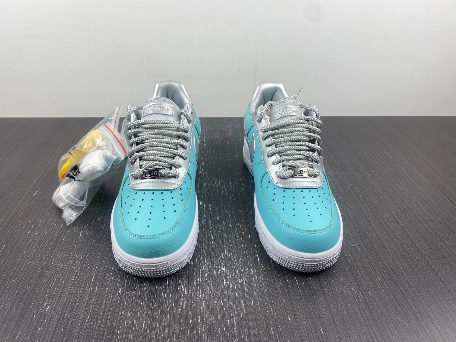 Air Force 1 Low Tiffany Blue Sliver DZ1382- SoftTouch 735