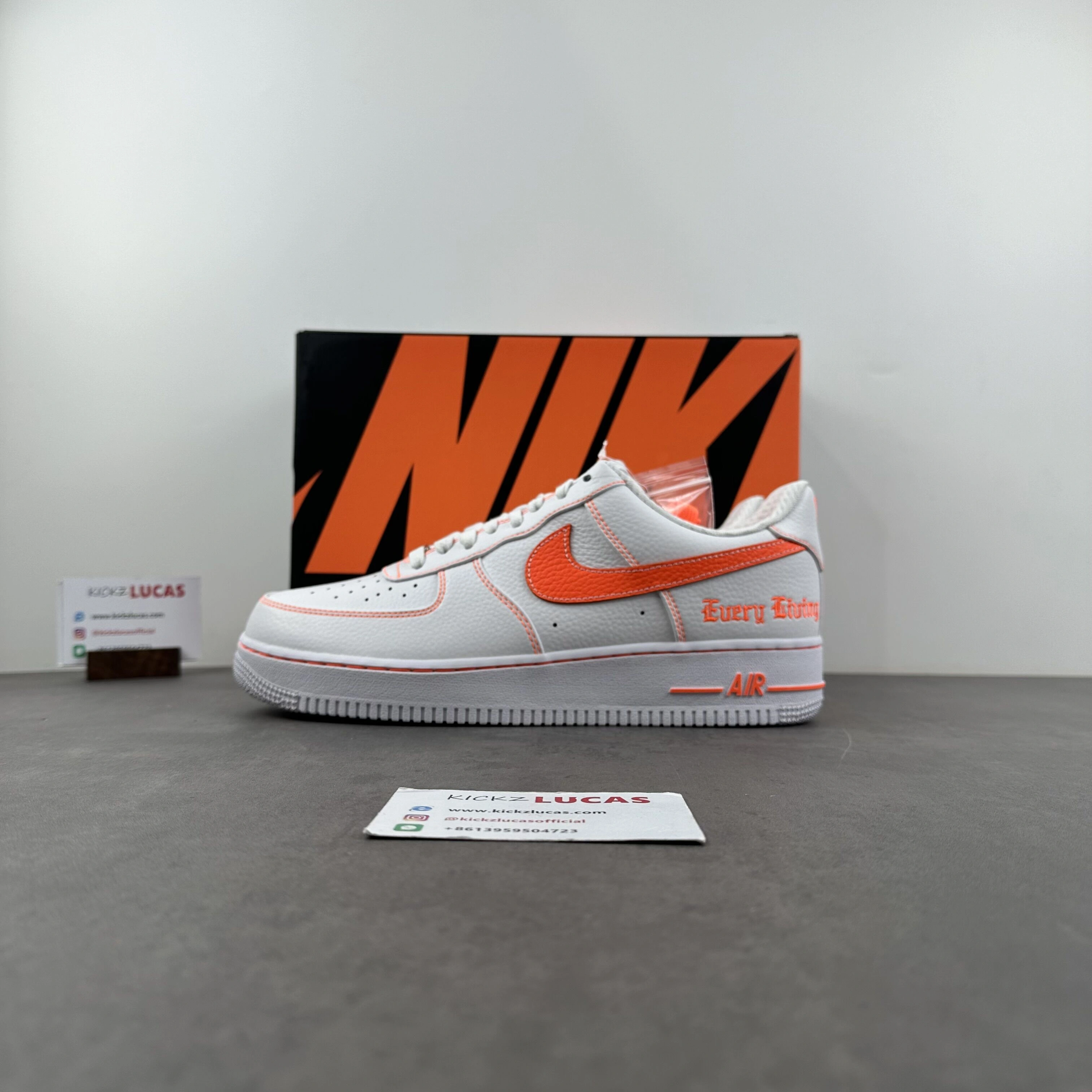 UrbanChic Air Force 1 Low VLONE White AA5360- 726