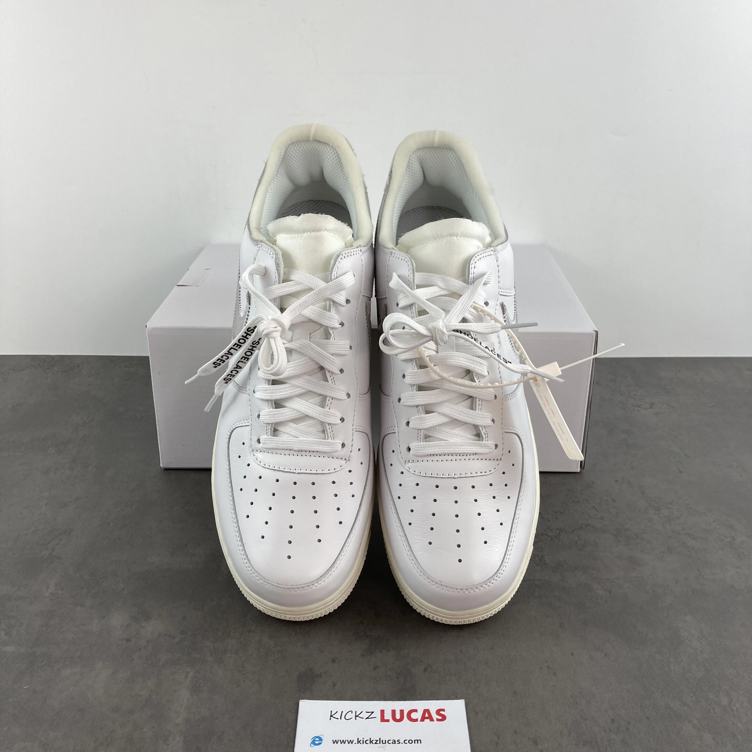 FashionForward Air Force 1 Low Virgil Abloh Off-White AO4297- 791