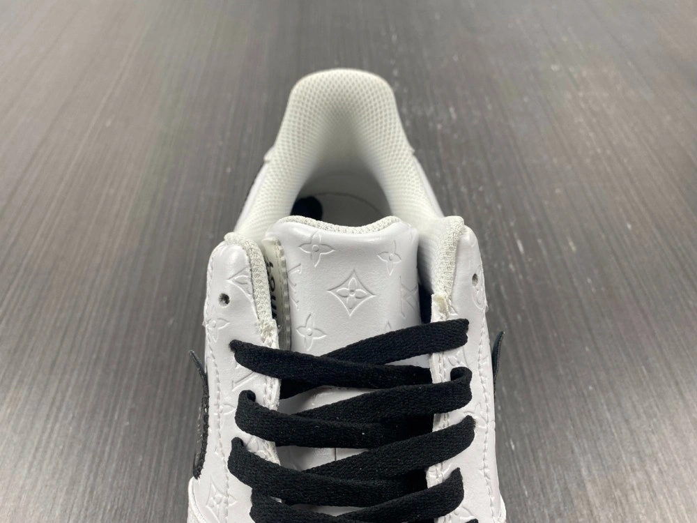 Unique Air Force 1 X L*V special box 4166