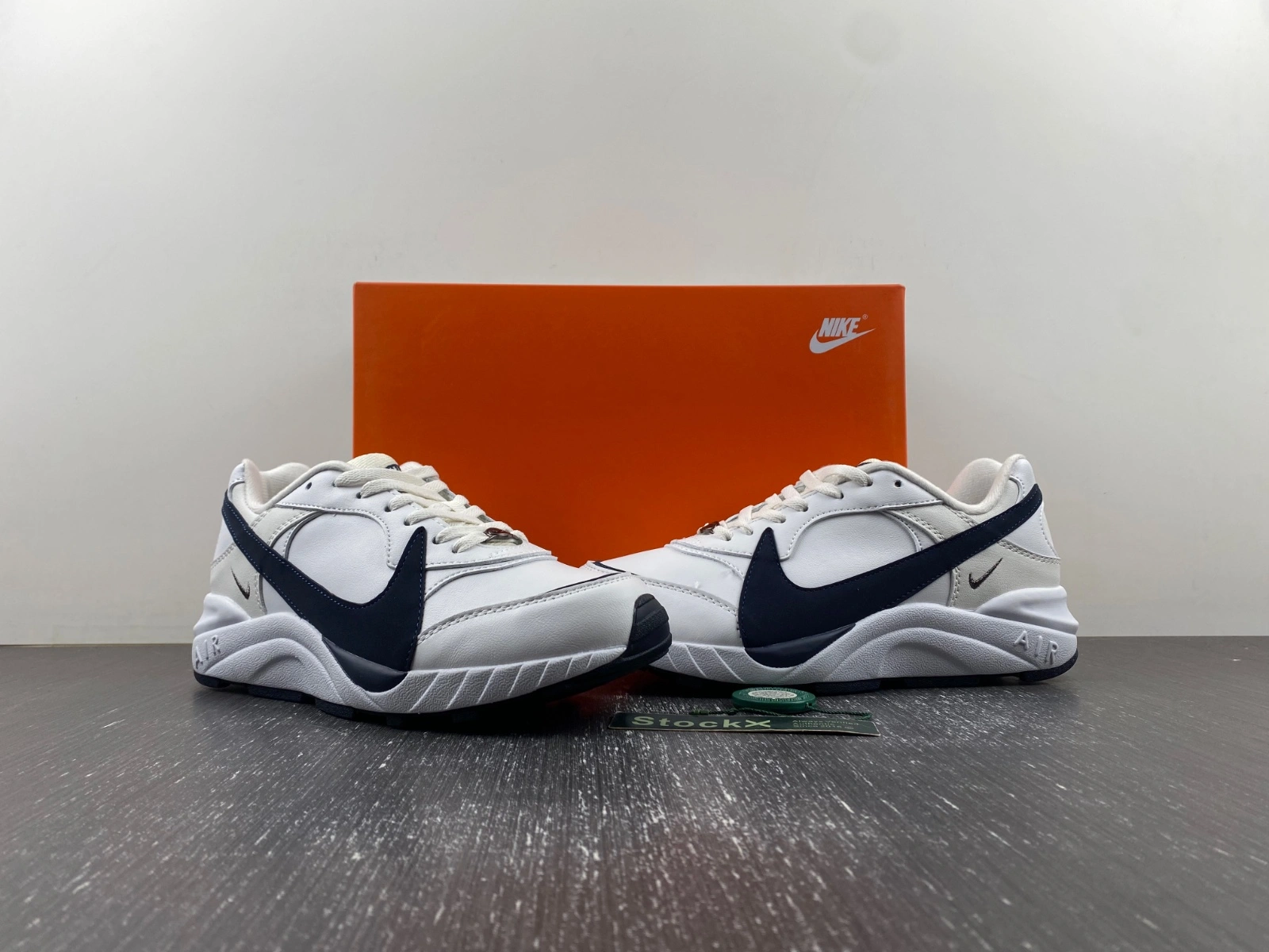 Compact Air Grudge Leather White Black Big Swoosh 602046- 894