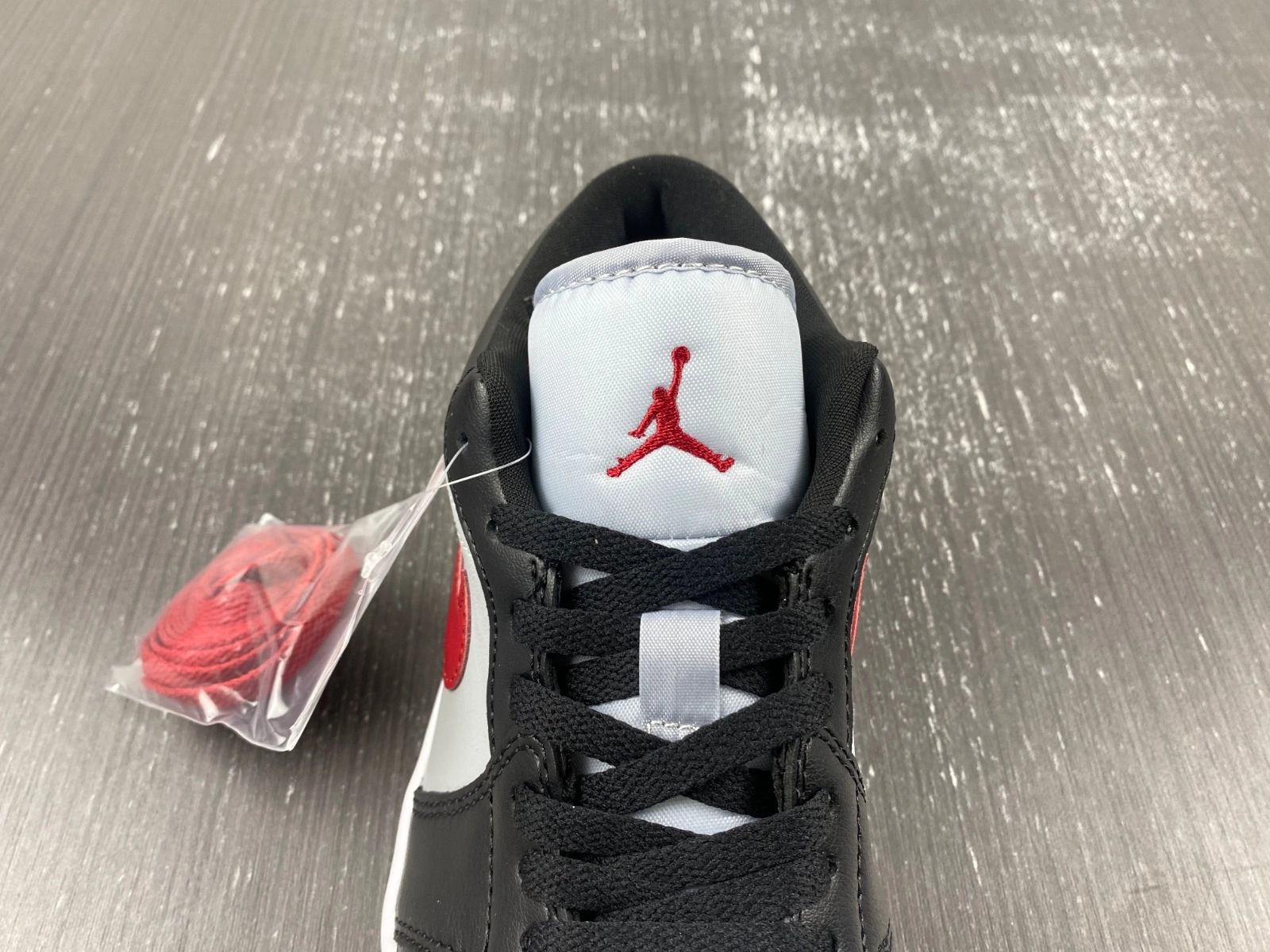 Air Jordan 1 Grey Red Black DC0774- TechFriendly 1444