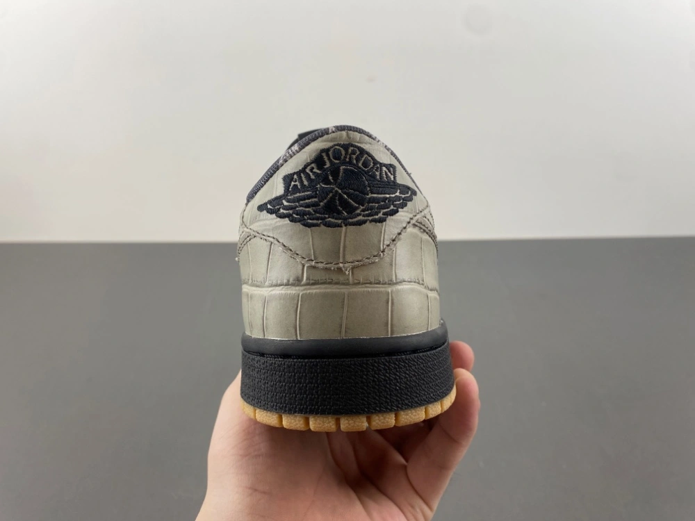 Reliable Air Jordan 1 L*V 1333