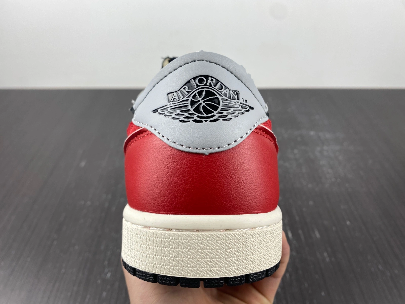 Trendsetting Air Jordan 1 Low AJ 1 Smoke red DV0982- 1592