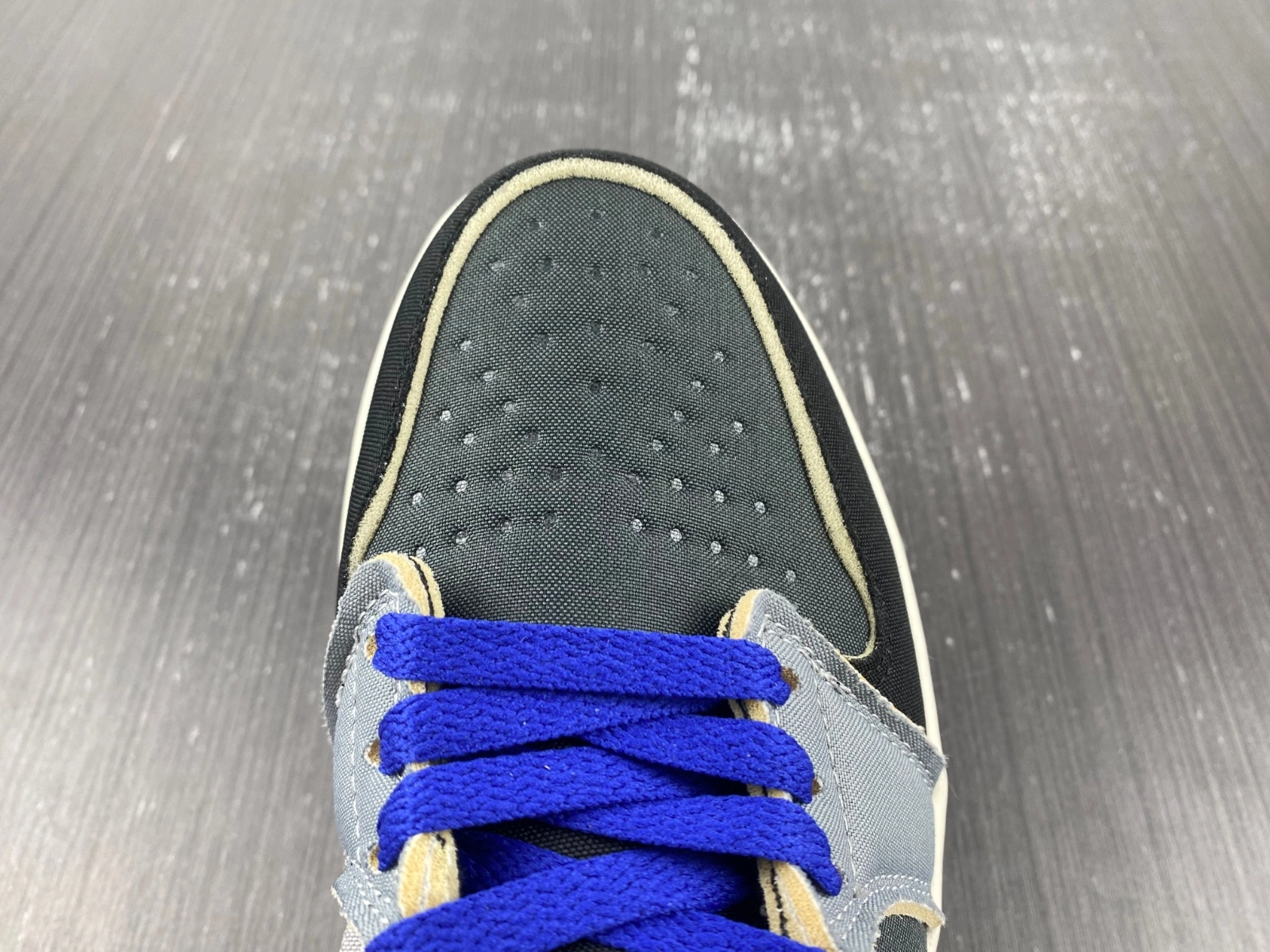 Trendsetting Air Jordan 1 Low AJ 1 Smoke red DV0982- 1592