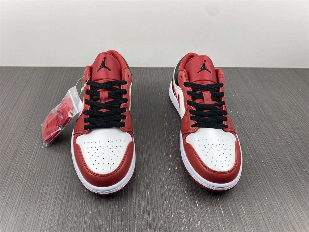 Air Jordan 1 Low Bulls 53558- TimelessDesign 1641