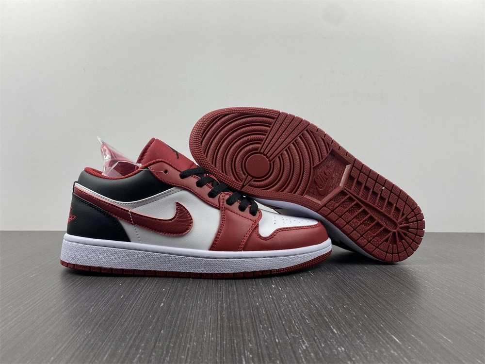 Air Jordan 1 Low Bulls 53558- TimelessDesign 1641
