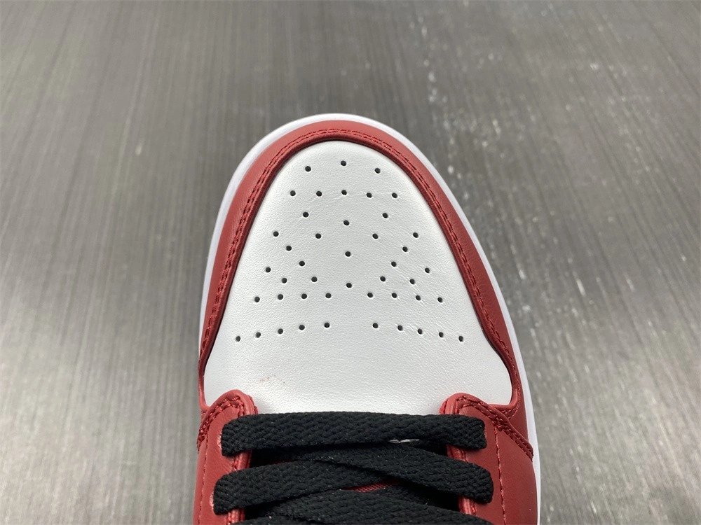 Air Jordan 1 Low Bulls 53558- TimelessDesign 1641