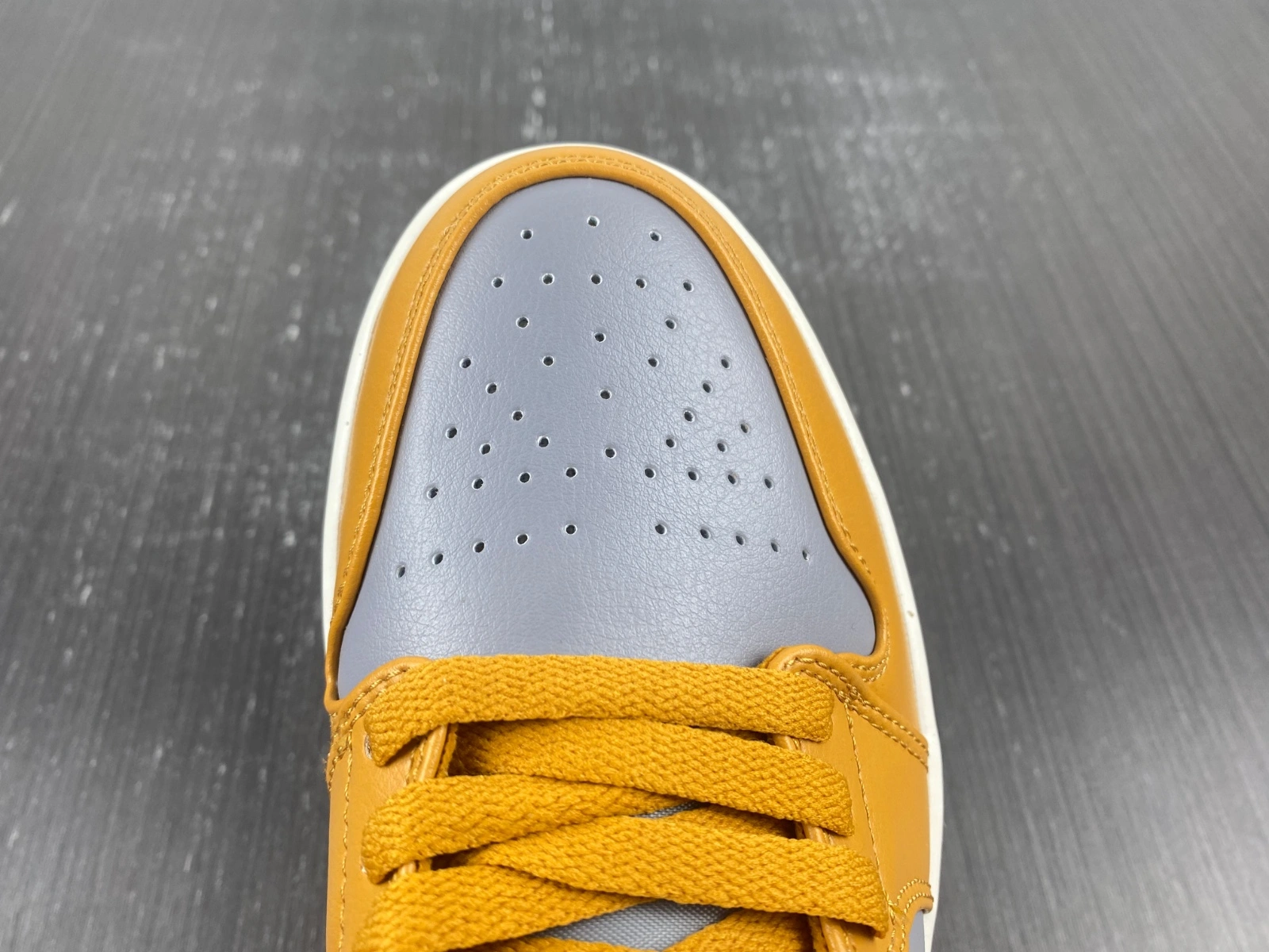 Lightweight Air Jordan 1 Low Cement Grey Chutney DC0774- 1541