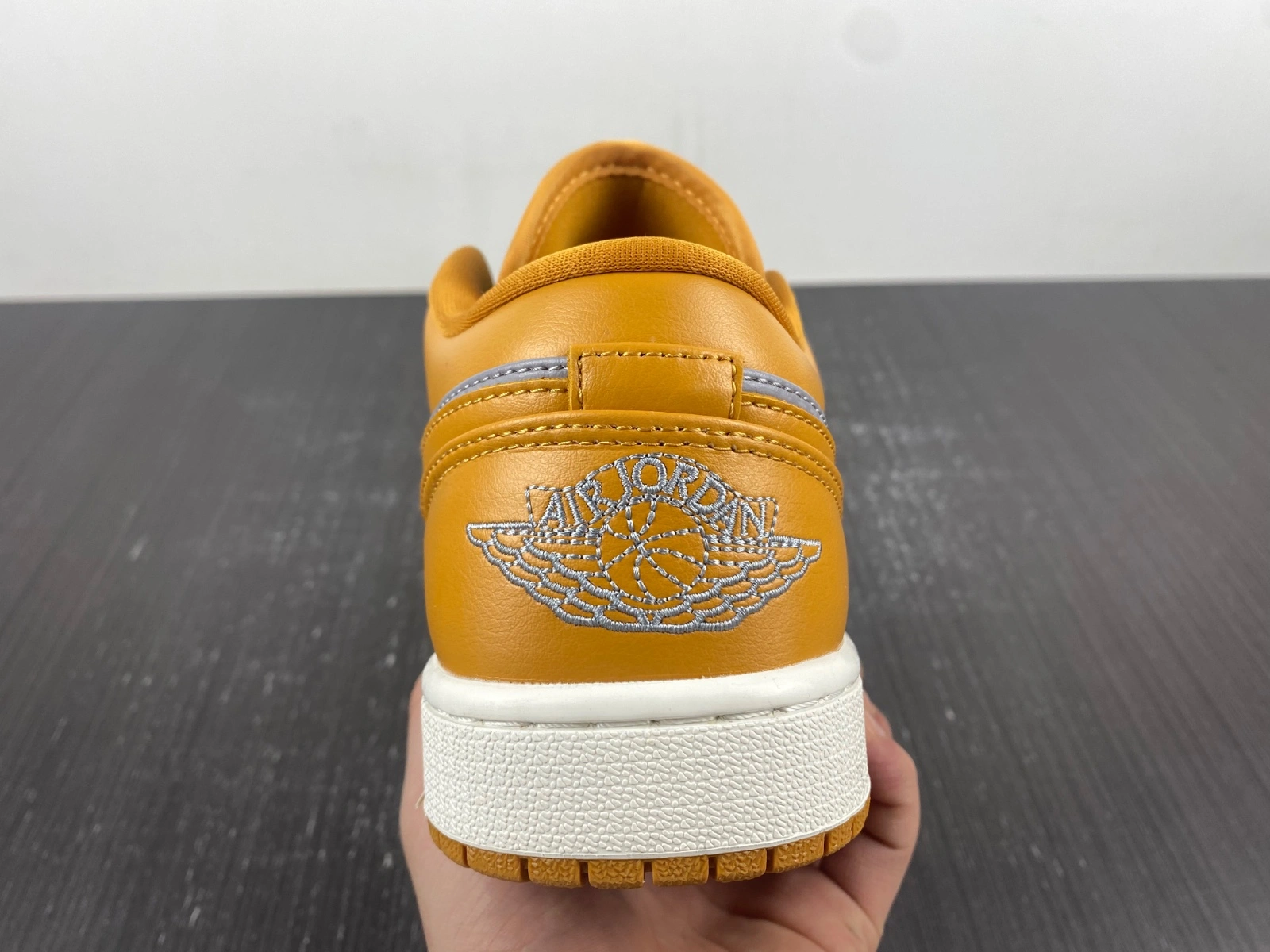 Lightweight Air Jordan 1 Low Cement Grey Chutney DC0774- 1541