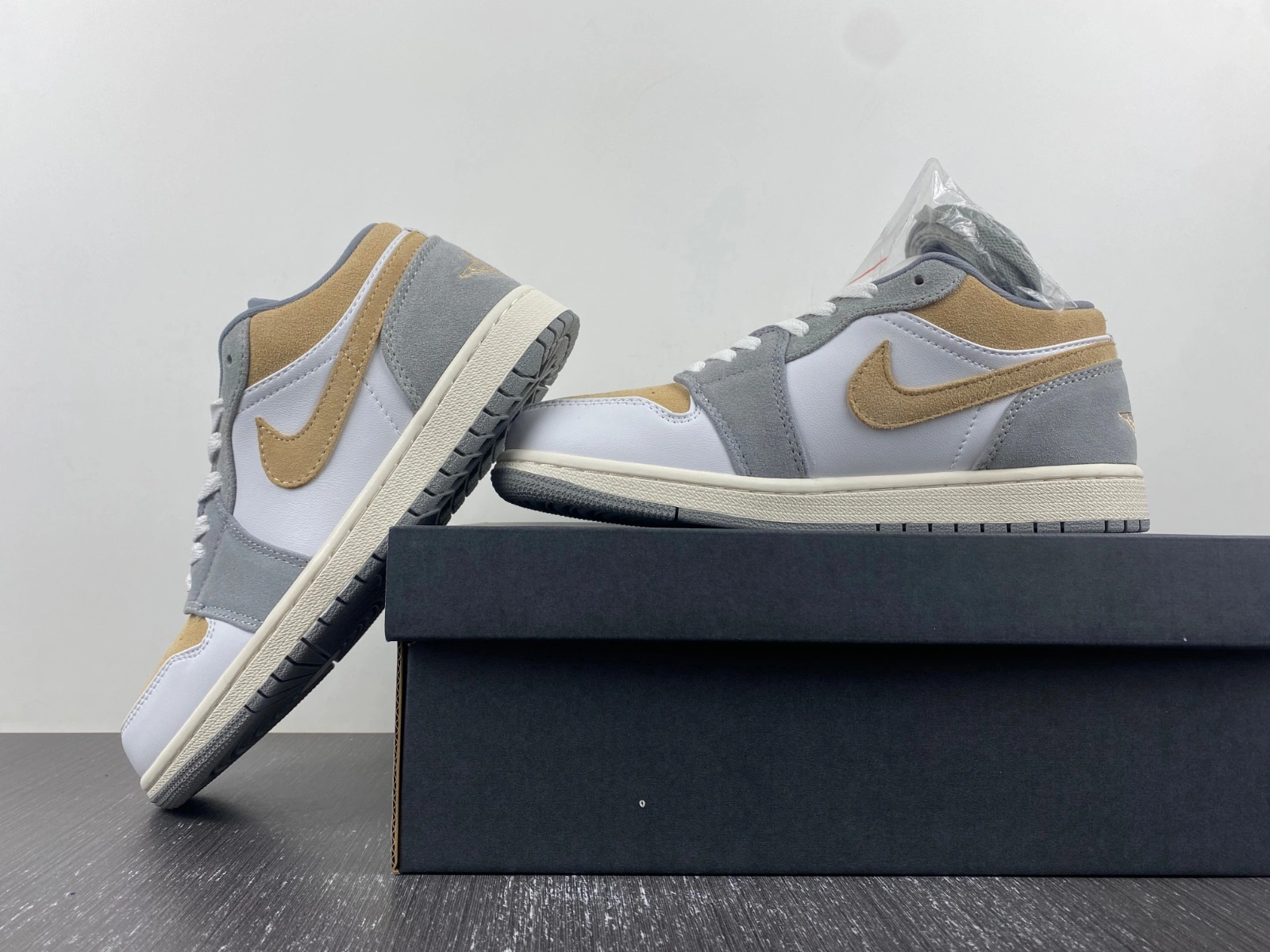 UrbanStyle Air Jordan 1 Low DC0774- 1494