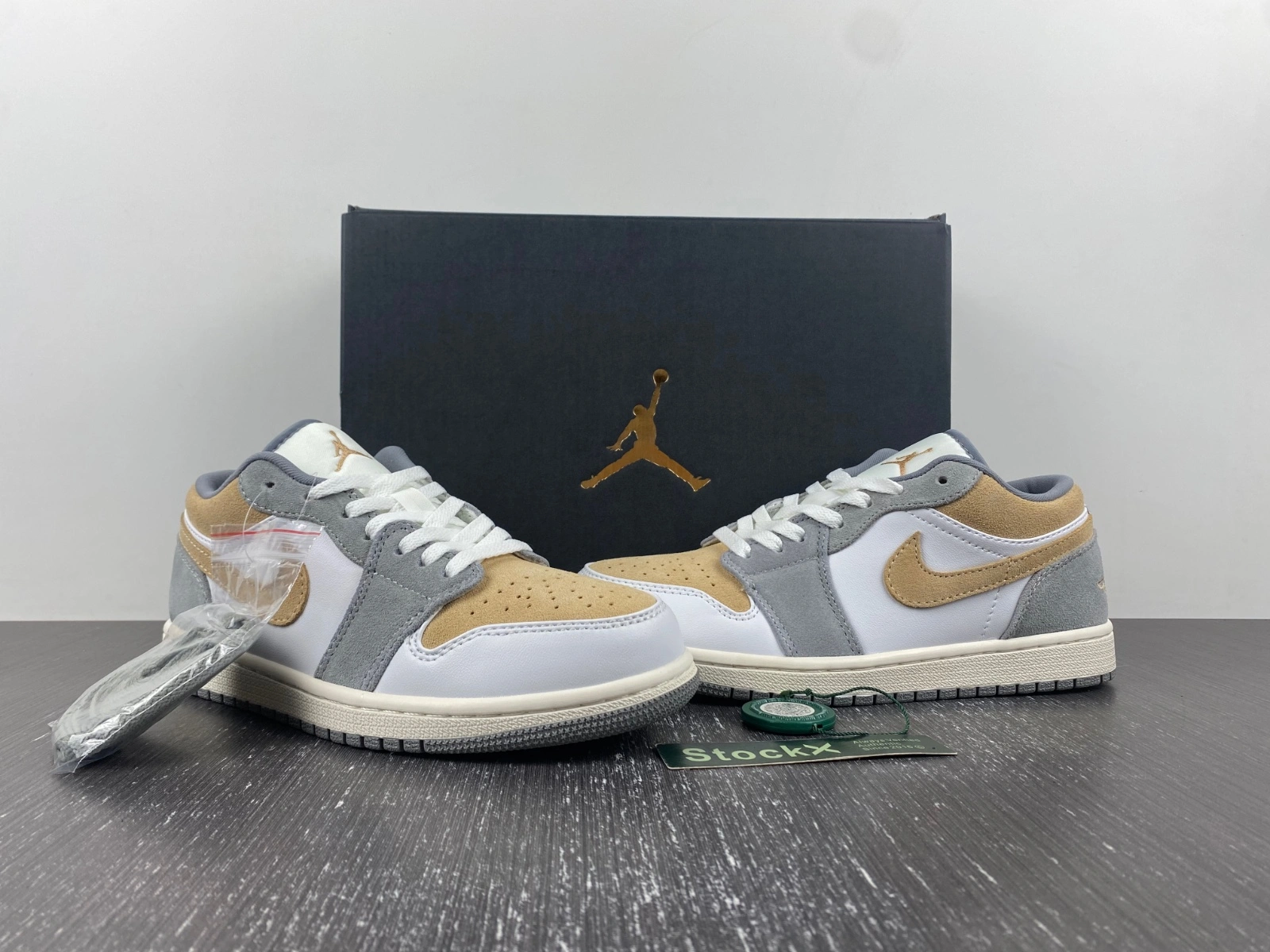 UrbanStyle Air Jordan 1 Low DC0774- 1494