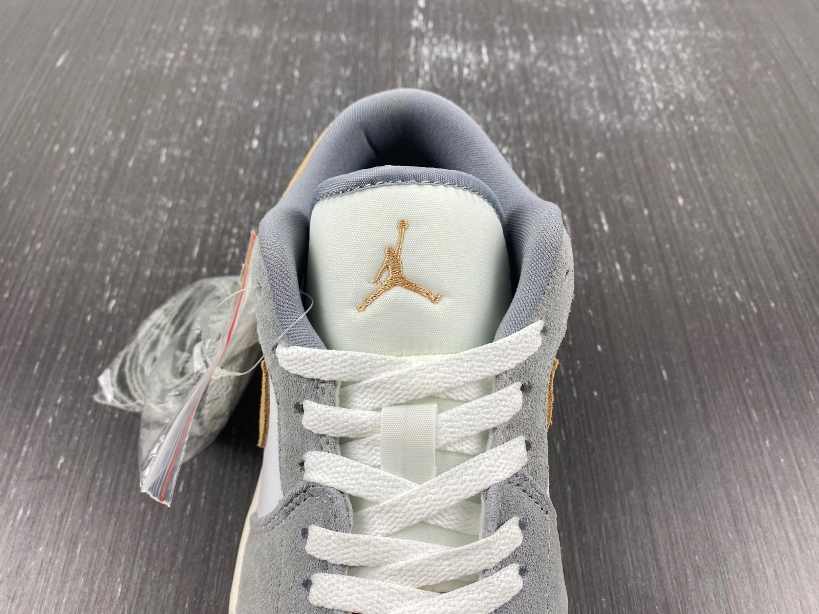 UrbanStyle Air Jordan 1 Low DC0774- 1494