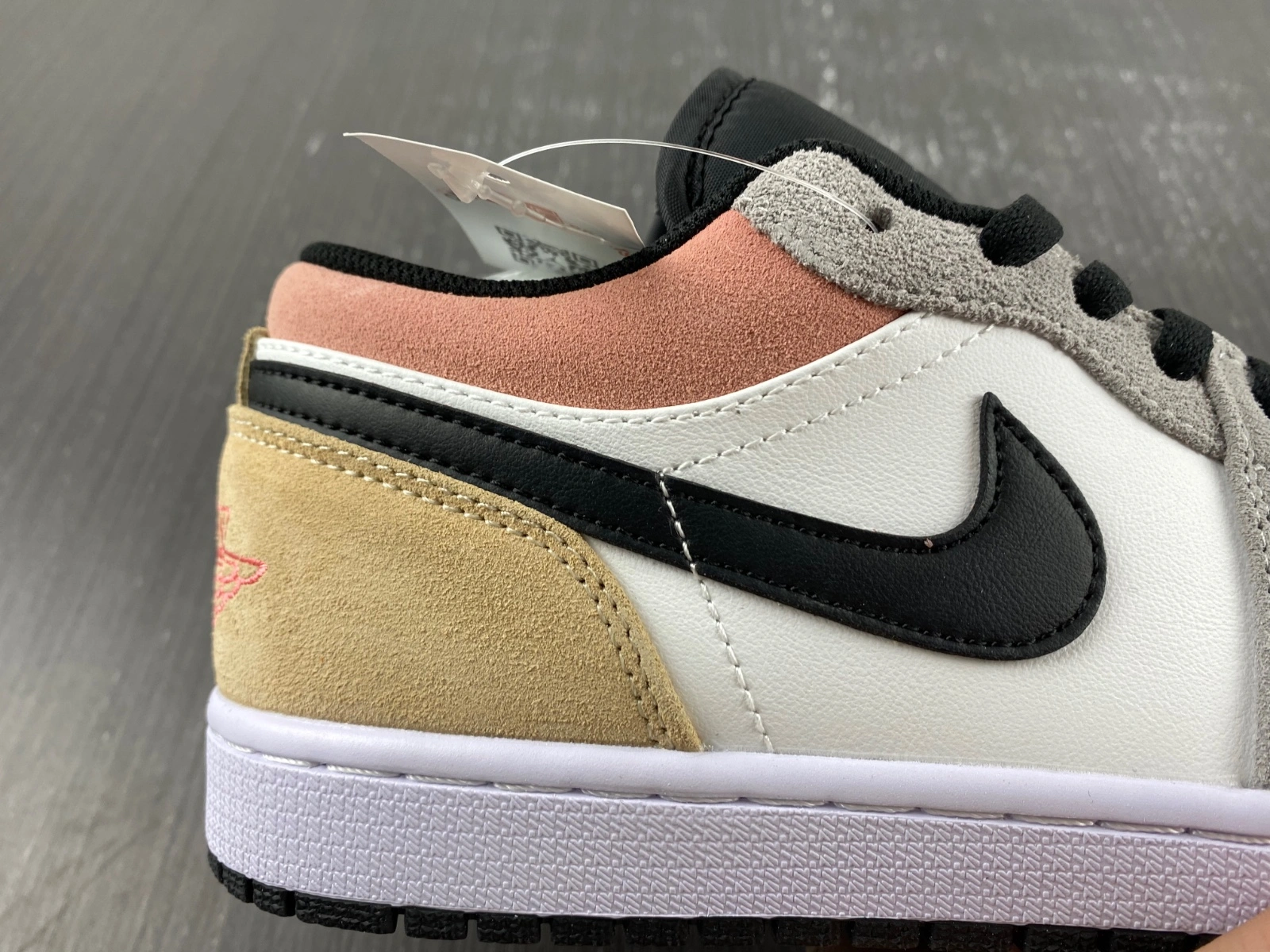 MultiPurpose Air Jordan 1 Low DX4334- 1571