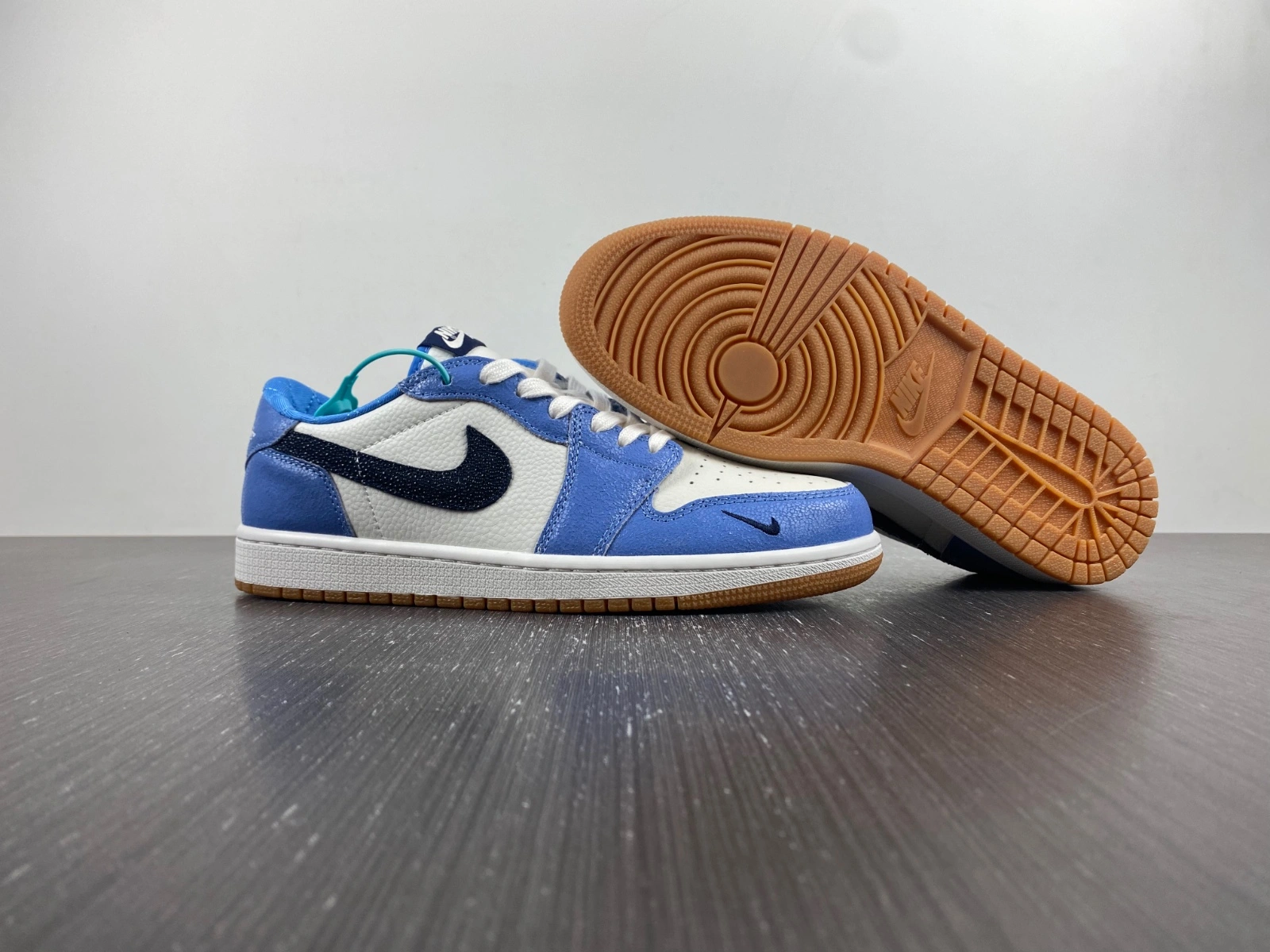 Air Jordan 1 Low DZ0791- Sleek 1539
