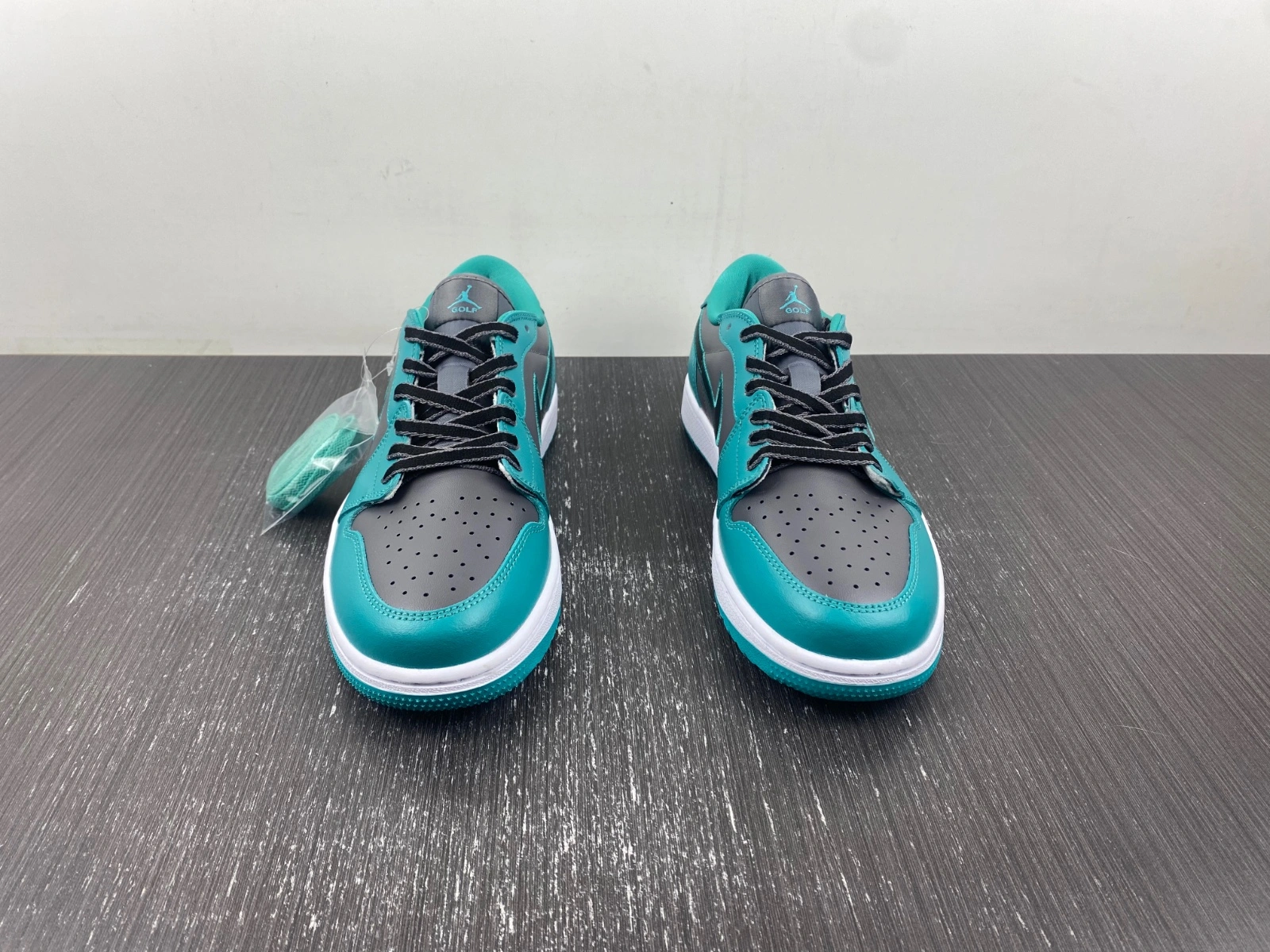 StreetReady Air Jordan 1 Low Golf Cool Grey Gamma Blue FZ3248- 1476