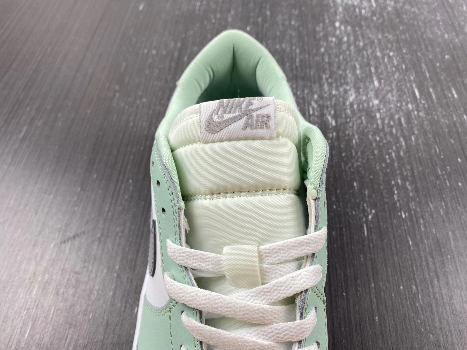Air Jordan 1 Low Green Grey CZ0790- Timeless 1533